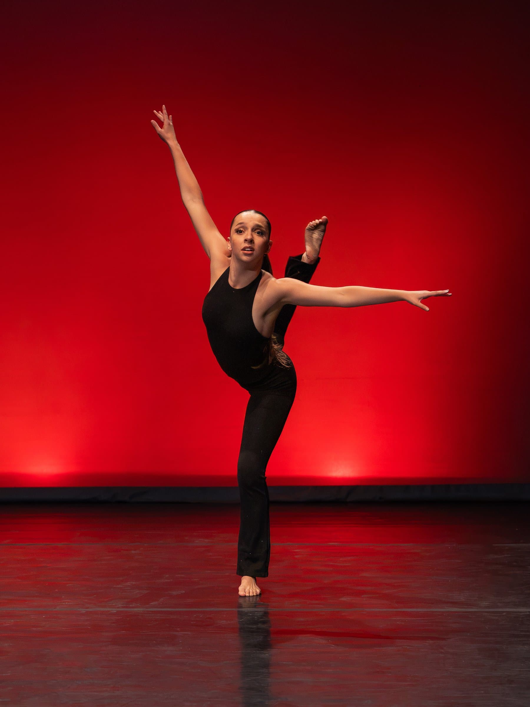 Dansa contemporània a l'Escola de Dansa Miriam Beltrán de Blanes